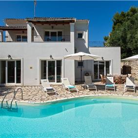 3 bedroom villa with heated pool in Kassiopi, Corfu, sleeps 6